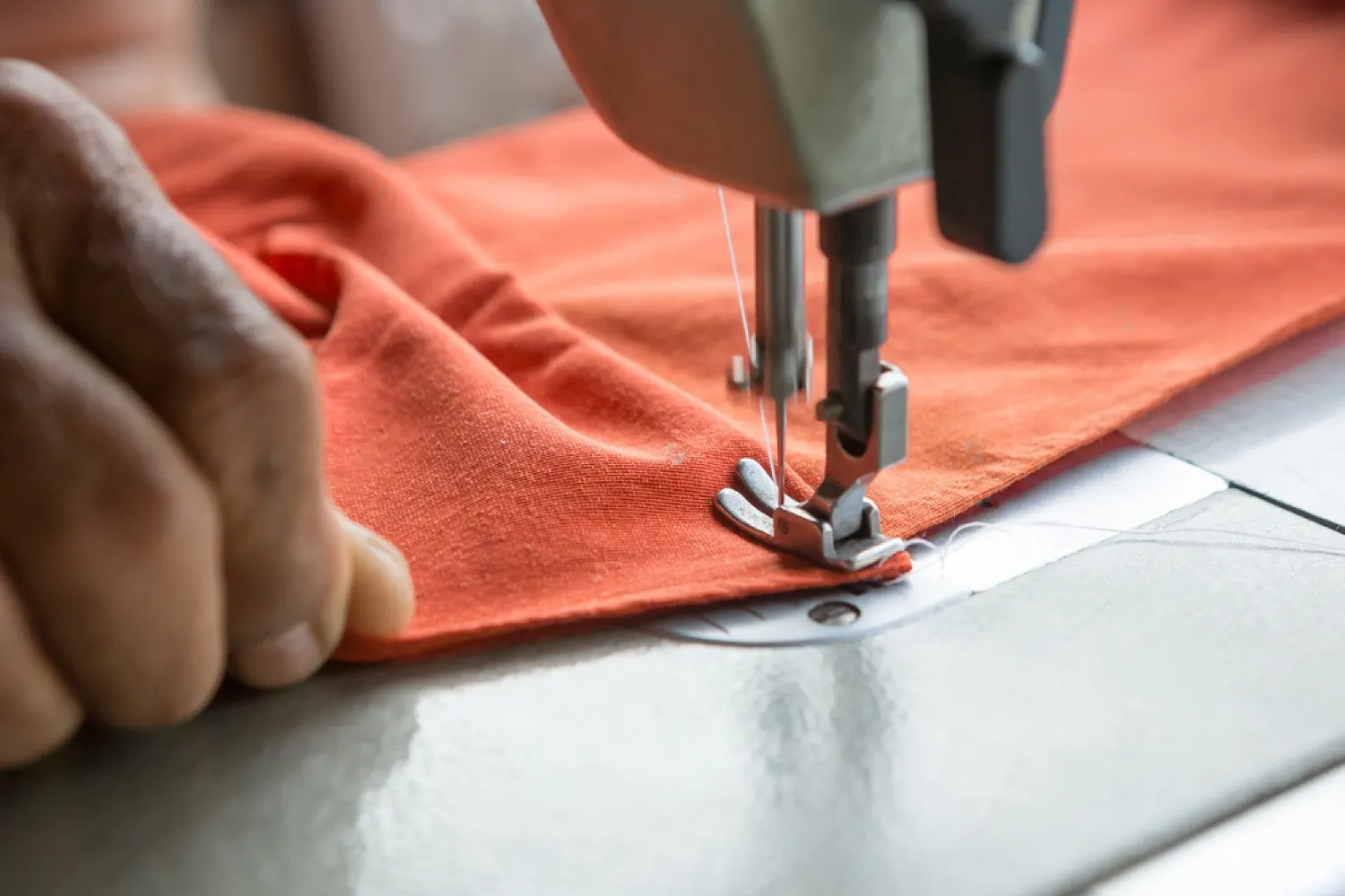 Tailor stiching machine